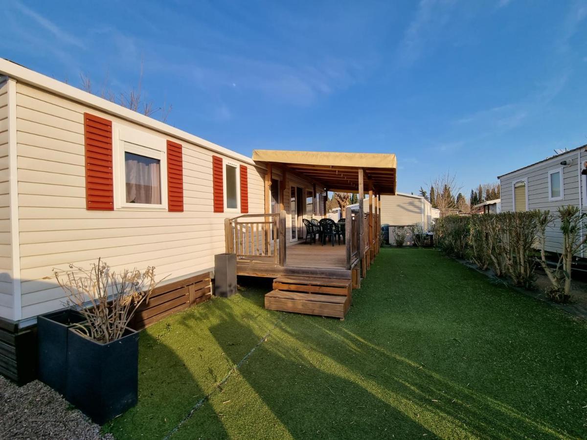 Mobilhome L'Esterel Du Montourey Frejus Bagian luar foto